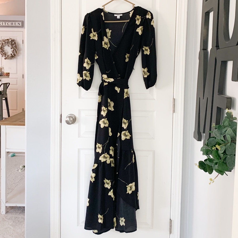 Small bar III floral wrap dress